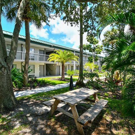 Sarasota Cay Club #612 - Heated Pool, Bunk Beds, Huge Tv, Tiki Bar, More! South Bradenton Экстерьер фото